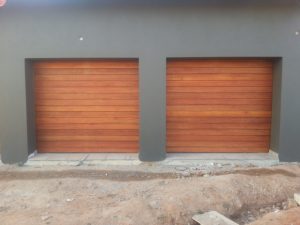 Single Horizontal Slatted Solid Non jointed